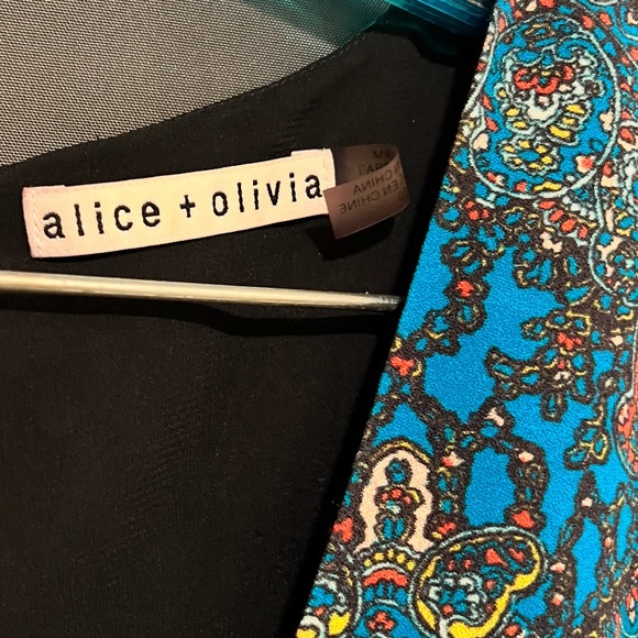 Super Cute ALICE & OLIVIA Soft Paisley "Cary" Dress Size 10 $296 - Picture 4 of 9